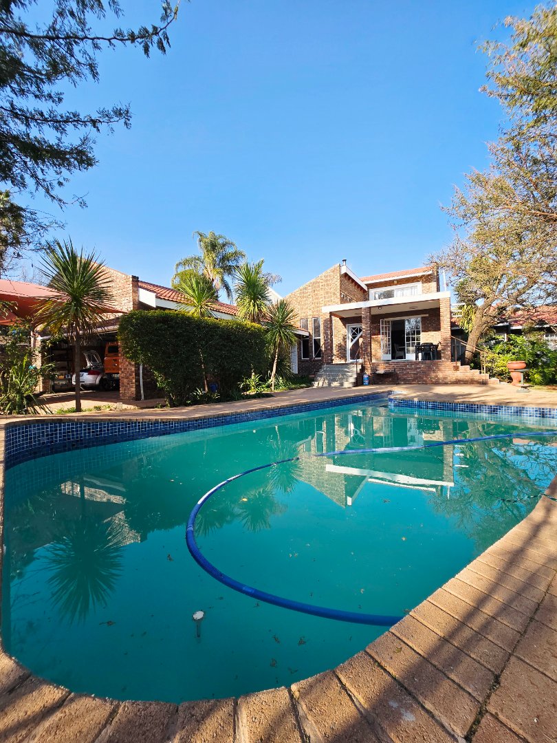 4 Bedroom Property for Sale in Wilkoppies North West